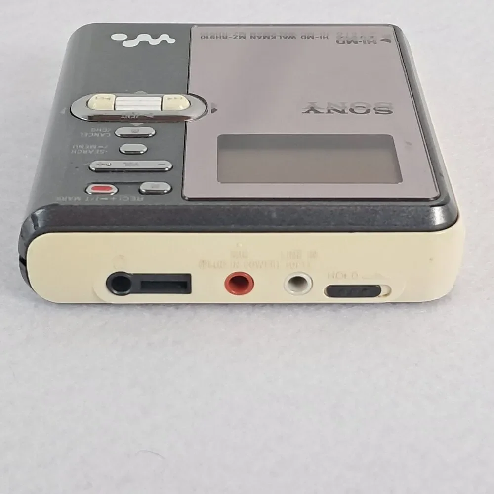 Sony HI-MD Walkman MZ-RH910 Mini Disc Recorder with Accessories